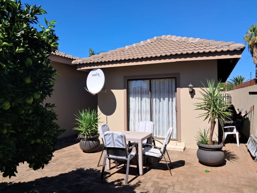 4 Bedroom Property for Sale in Hillcrest Northern Cape